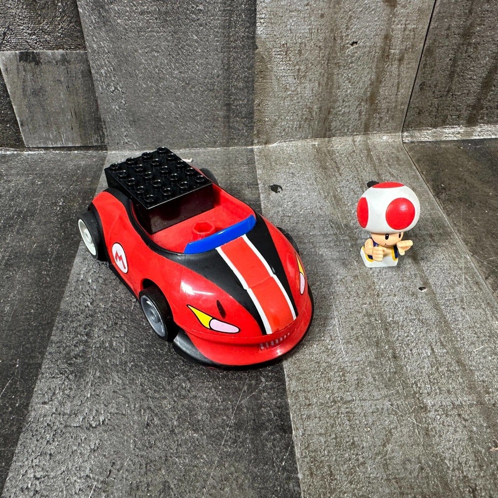 K'nex Mario Kart Wii Mario Circuit Car and Toad Figure Upper Body Only‎ - Tested